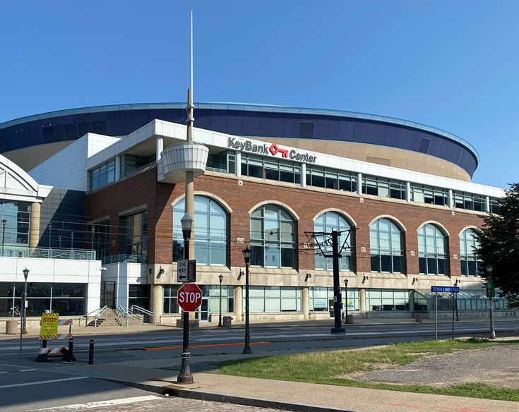 For the past 25+ years, Stark has continued to upgrade and integrate Schneider Electric building controls throughout the facility to maintain precise temperature and humidity conditions inside the arena.